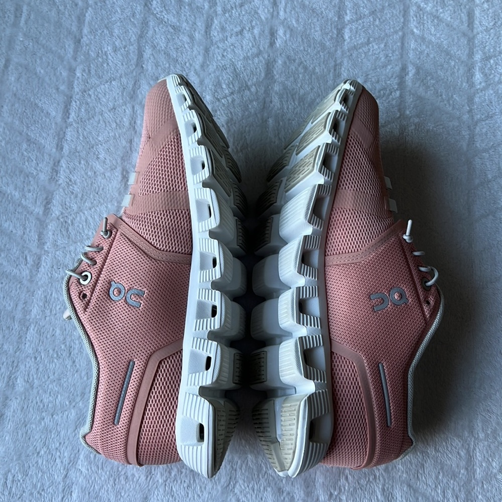 On Running Cloud 5 Running Shoes - image 8